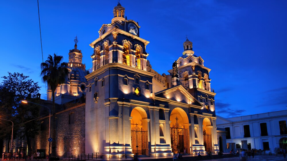 Capital Iglesia catedral.jpg