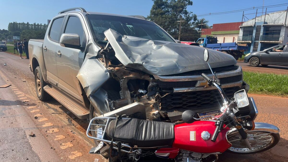Mujer de 61 años fallece en violento choque en el kilómetro 17 de Minga Guazú Mujer de 61 años fallece en violento choque en el kilómetro 17 de Minga Guazú