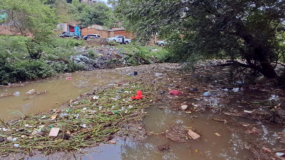 Obispo apela a la solidaridad y Salud refuerza asistencia en CDE Obispo apela a la solidaridad y Salud refuerza asistencia en CDE