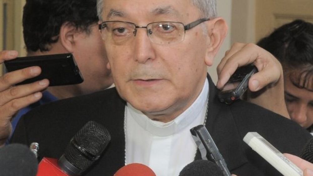 Monseñor Edmundo Valenzuela.