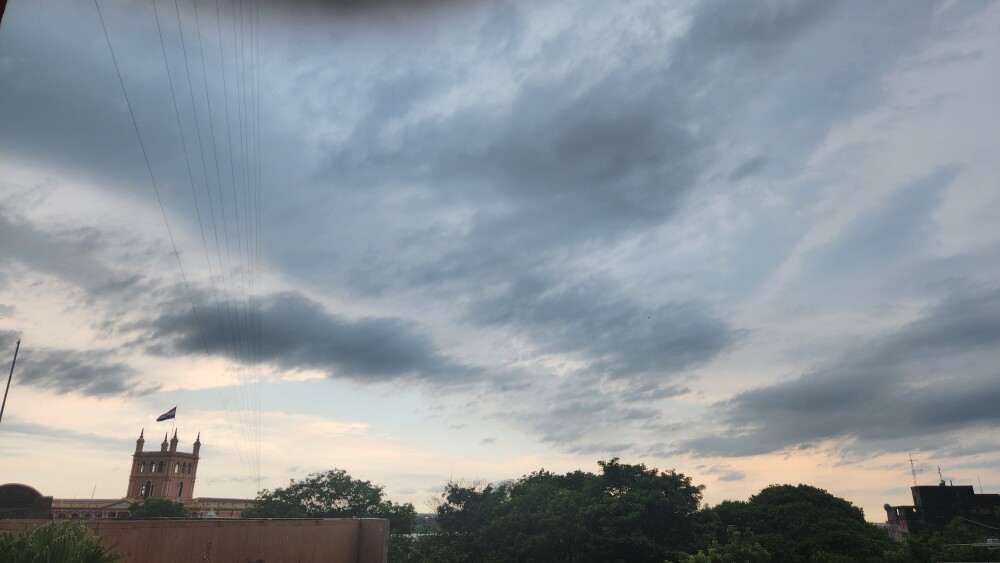 Cielo nublado, Asunción. jpg