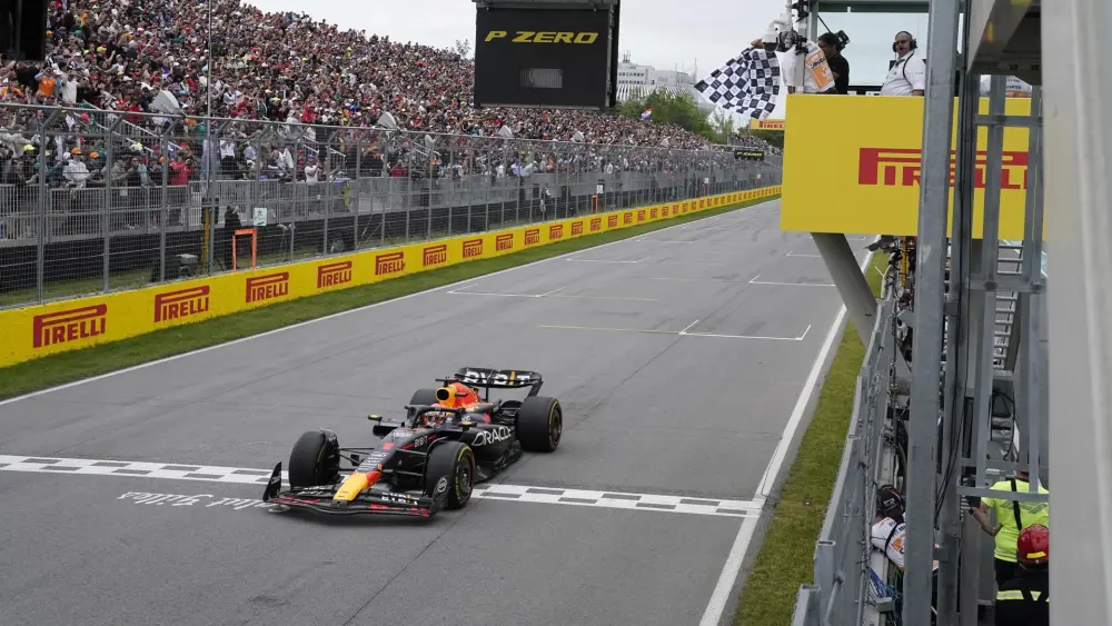 Verstappen refuerza el liderato al ganar en Montreal Verstappen refuerza el liderato al ganar en Montreal