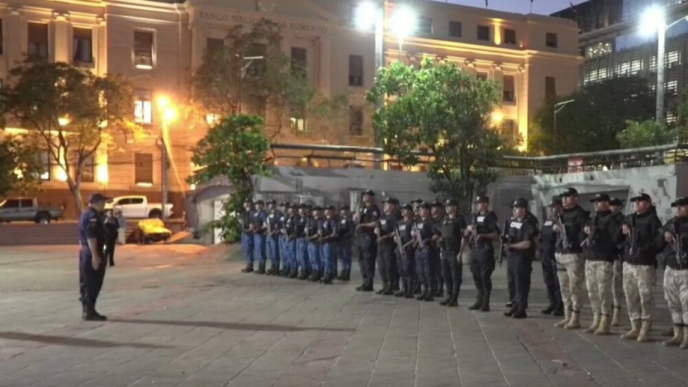 Fin de año: La Policía desplegará un operativo de seguridad reforzada en comercios y bancos Fin de año: La Policía desplegará un operativo de seguridad reforzada en comercios y bancos