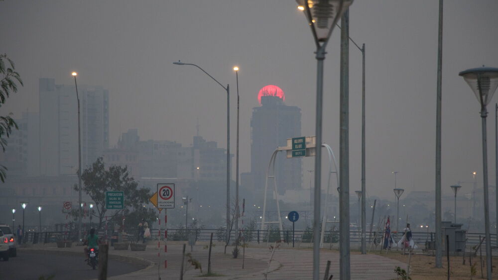 Humareda Background La humareda que cubrió varias ciudades hizo consultar al rollo - Extra ...