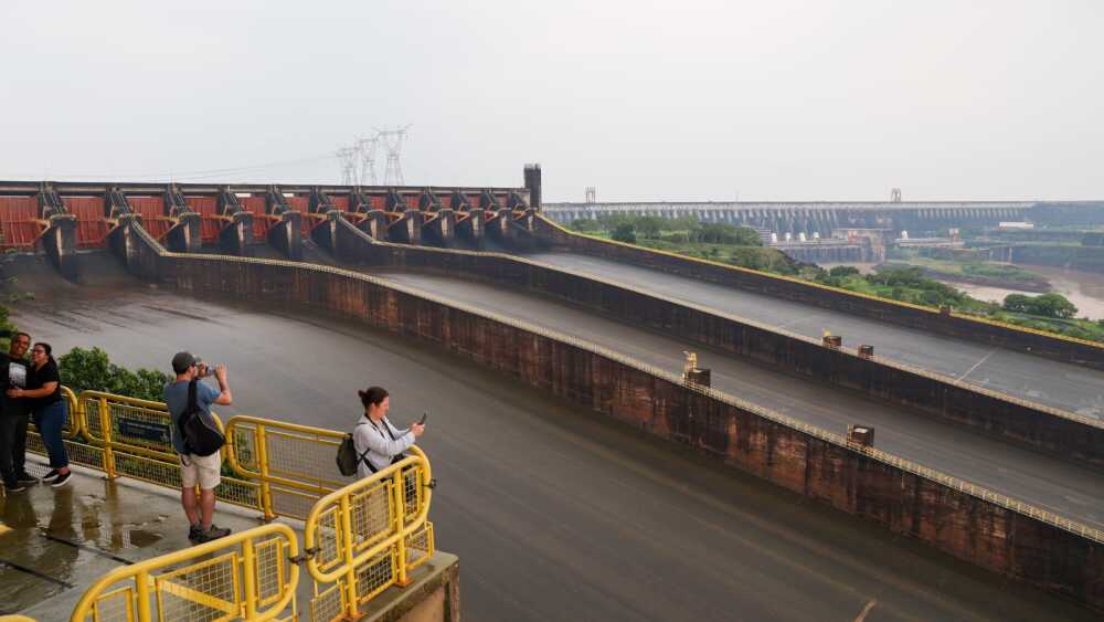 Itaipú, represa.jpg