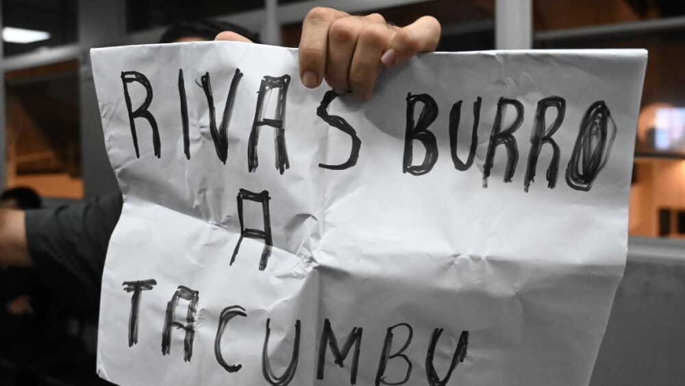 Hernán Rivas, condenado por título falso (6).jpeg