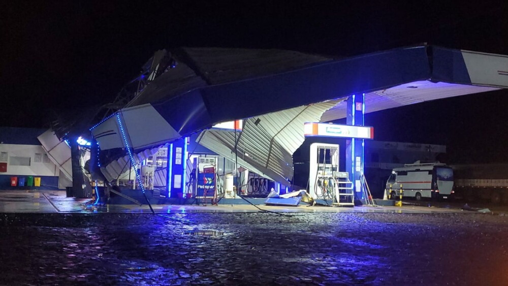 Estación de servicio destechada en la ciudad de Santa Rita de Alto Paraná.jpeg