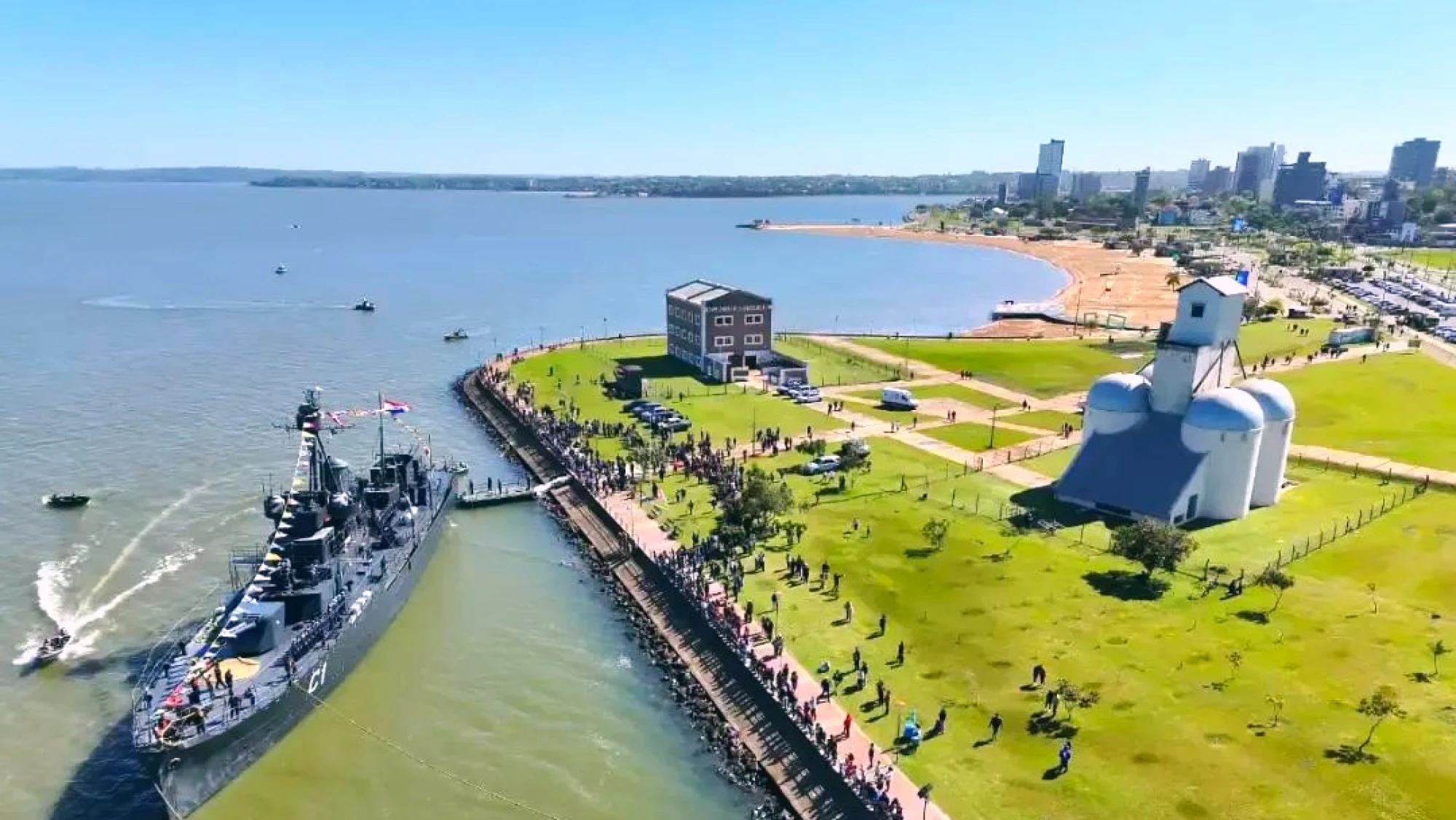 Paraguay: Encarnación se llena de turistas y el Rally impulsa grandes expectativas para el comercio Paraguay: Encarnación se llena de turistas y el Rally impulsa grandes expectativas para el comercio