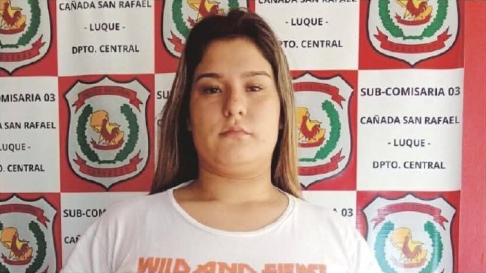 Dora, detenida por pegar a su novio.jpg