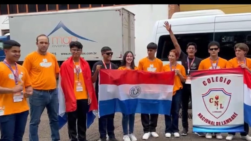 estudiantes de lambaré.png