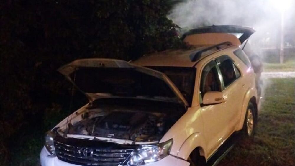 Mujer cae a cuneta en CDE.jpg