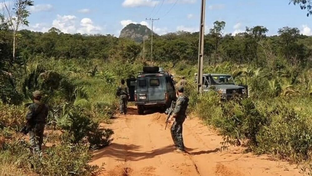 Ataque. El atentado contra militares es uno de los hechos que preocupan a ganaderos brasileños que buscan dejar la zona..jpg
