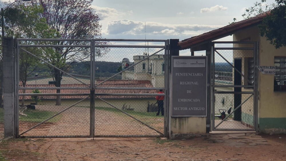 Penitenciaria de Emboscada.jpg