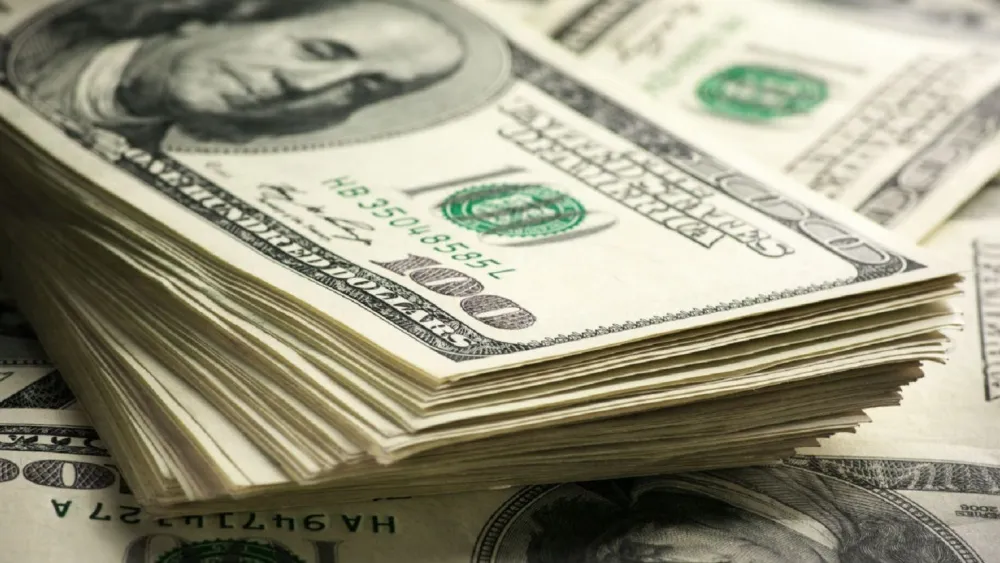 El dólar sigue presionando al alza y las reservas internacionales merman El dólar sigue presionando al alza y las reservas internacionales merman