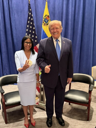 Donald Trump y Delcy Rodríguez se reúnen por primera vez en Nueva York