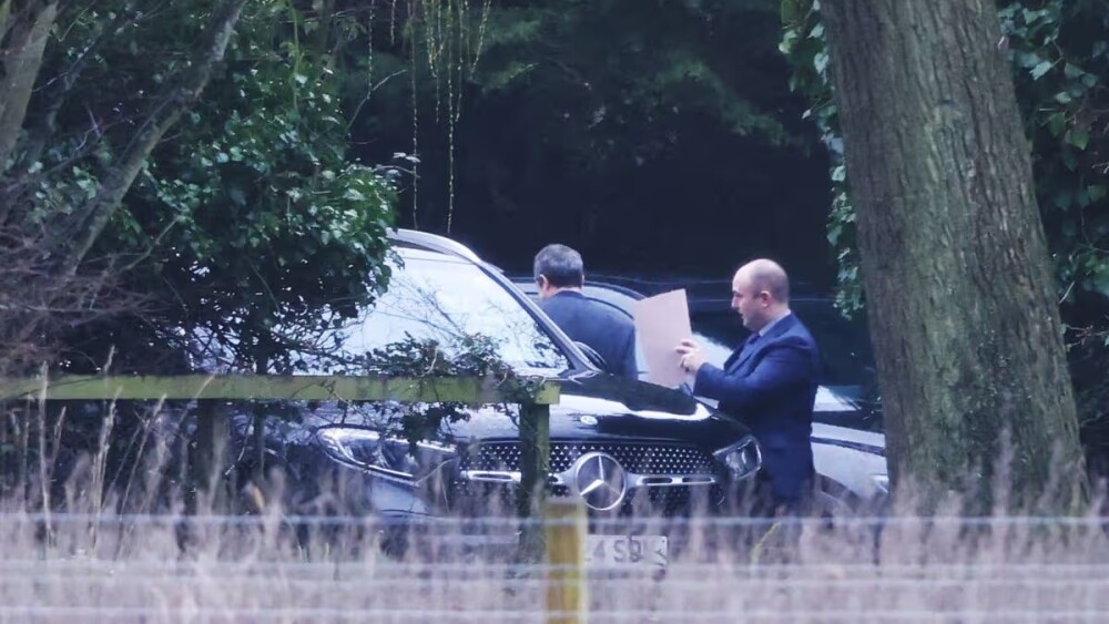 Las fotos del arresto del ex príncipe Andrés en el día de su cumpleaños - Última Hora | Noticias de Paraguay y el mundo, las 24 horas. Noticias nacionales e internacionales, deportes,