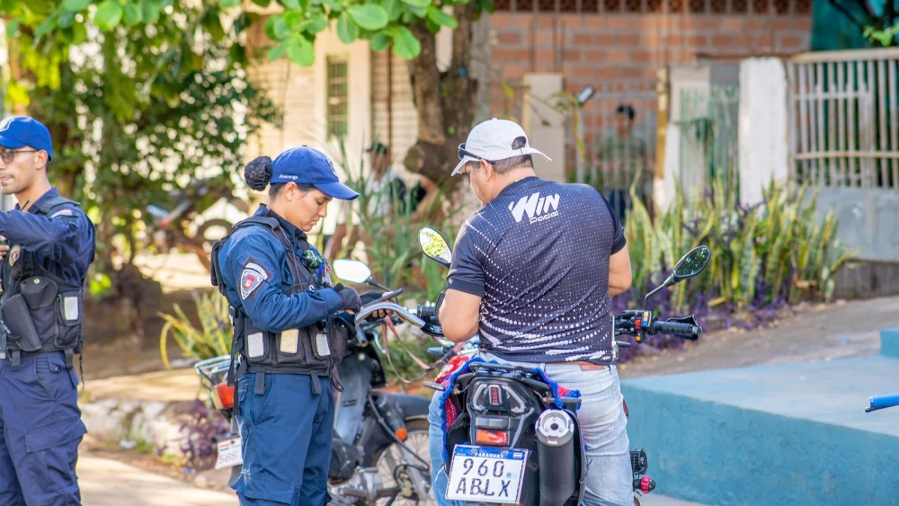 Sin casco ni papeles: La imprudencia en CDE satura el corralón municipal Sin casco ni papeles: La imprudencia en CDE satura el corralón municipal