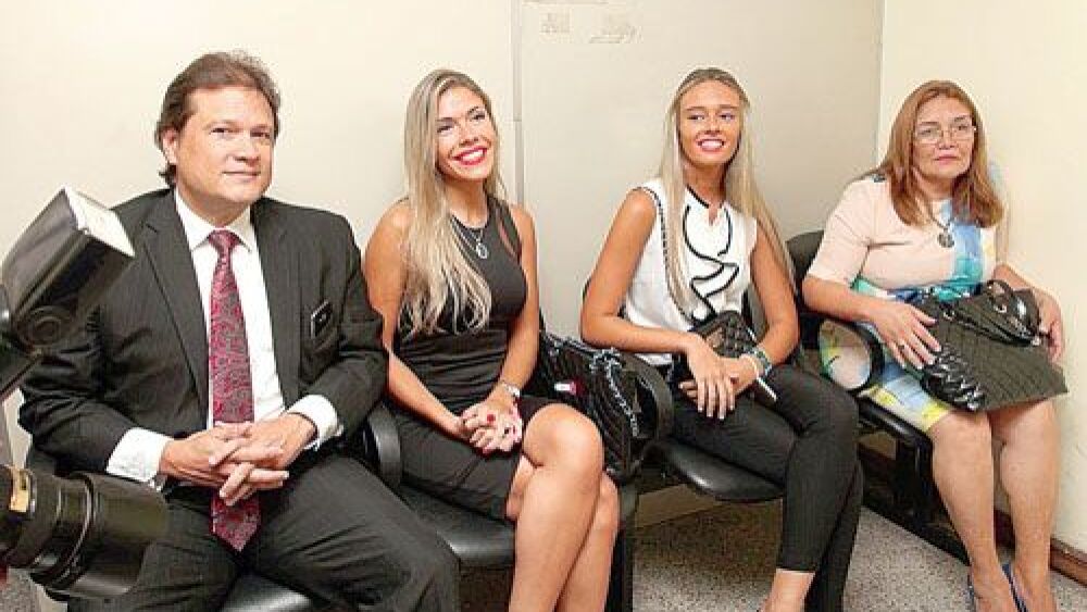 Procesados.  Manuel Radice, su esposa Clara Silveira, Gloria Silveira   y Ana Catalina, la madre.