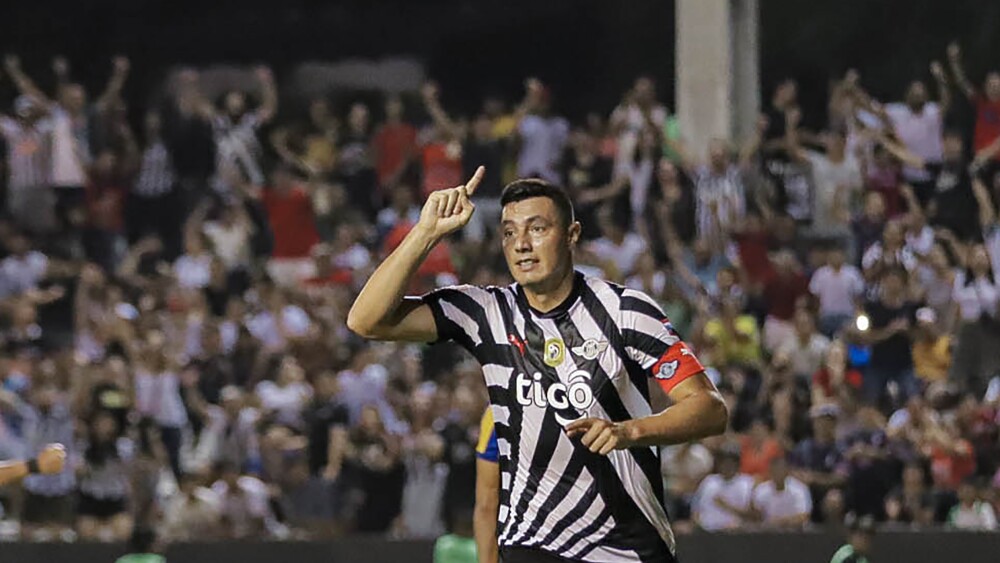 LIBERTAD_Libertad 3_50587382.jpg