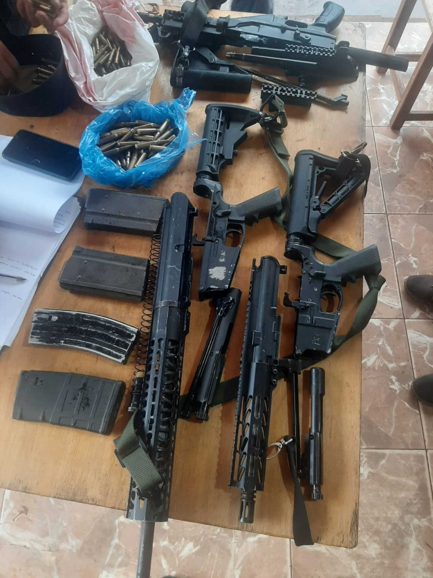 Armas de guerra en Caaguazú.jpg