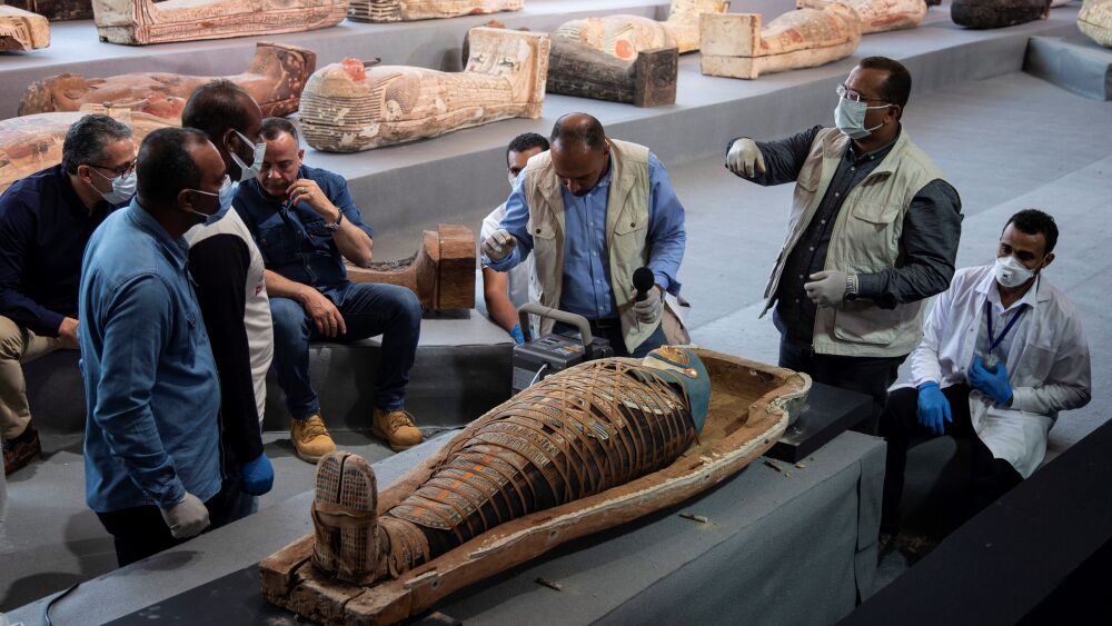 Egipto sarcófagos 3 - efe.jpg