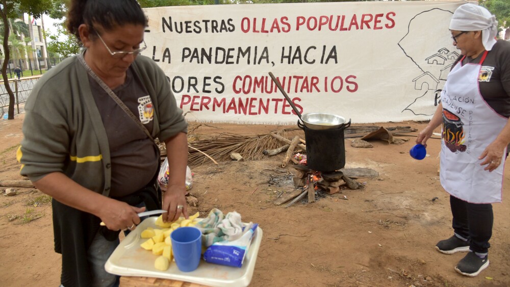 OLLAS POPULARES FRENTE AL CONGRESO_2_35175438.jpg