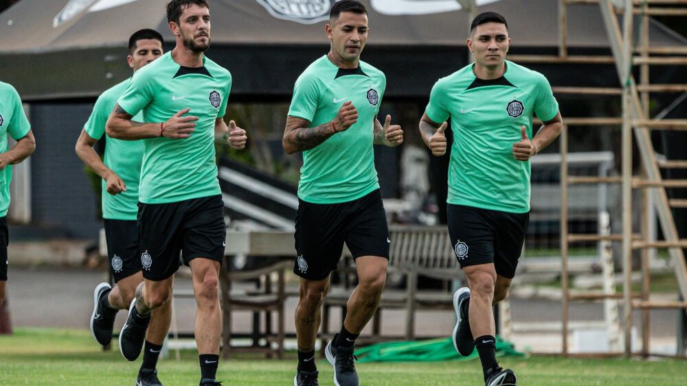 Entrenamiento de Olimpia_FlgaW21acAE_yzC_40025929.jpg