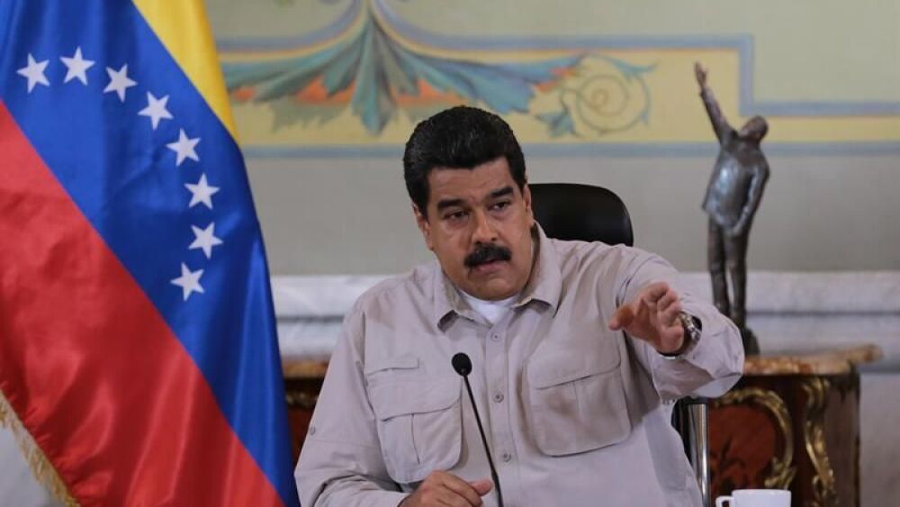 Fotografía cedida por el Palacio de Miraflores donde se observa al presidente de Venezuela Nicolas Maduro en un acto de gobierno en Caracas (Venezuela). EFE/Palacio de Miraflores/Archivo