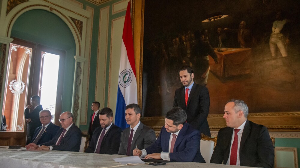 Estrategia contra la corrupción Peña Latorre Alliana Ovelar.jpg