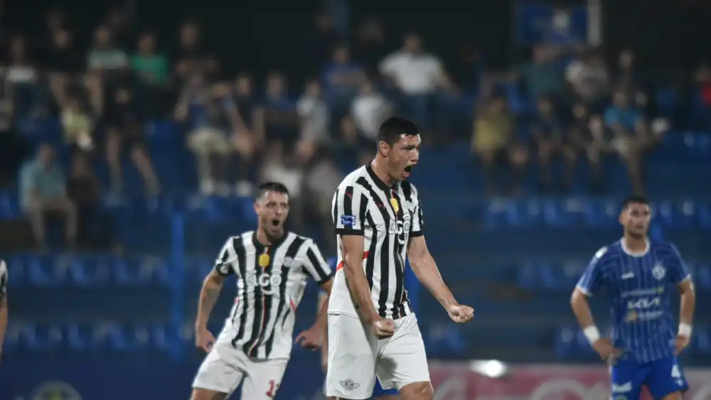 Libertad sufre para vencer al colista Sol de América Libertad sufre para vencer al colista Sol de América