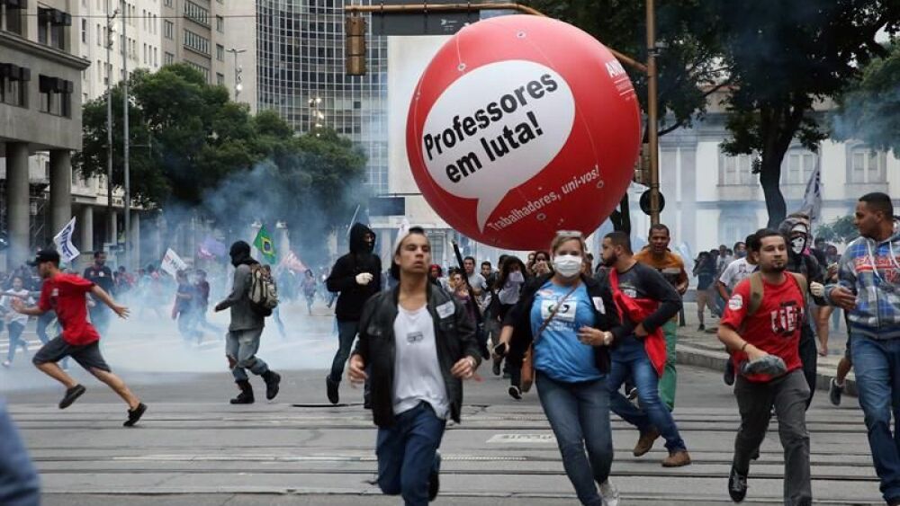 Brasil huelga.jpg
