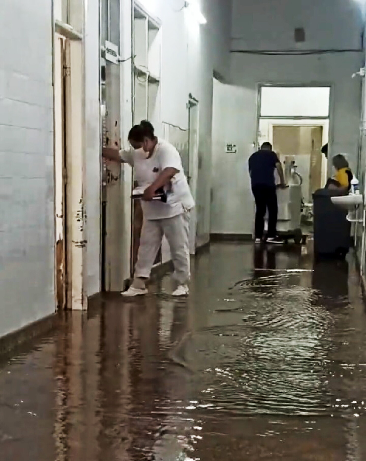 Lluvia en Lambaré tormenta y muerte de militares_Sin título_4.jpg