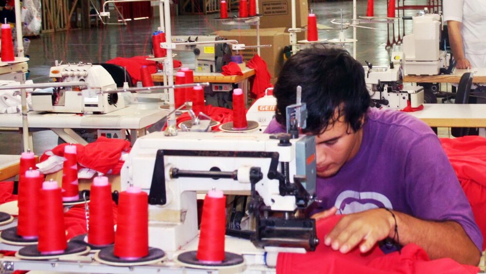 La triangulación de prendas ocasiona el cierre de industrias textiles.jpg