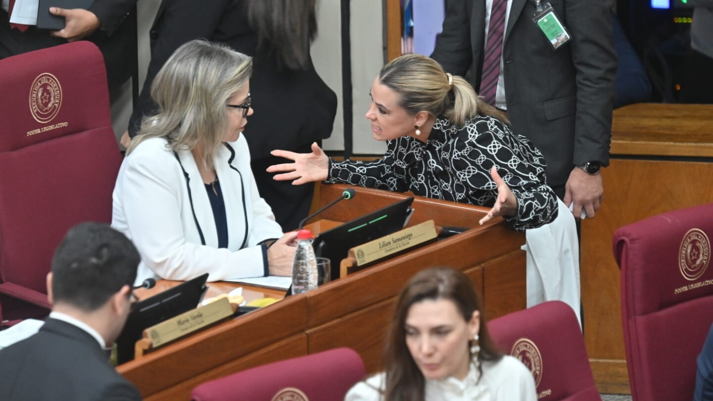 Senado aprueba redireccionamiento de bonificaciones a altas autoridades