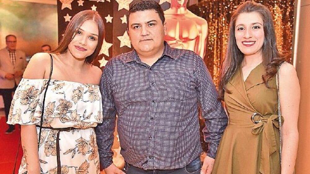 Cindy González, Gustavo Vera y Estefanía Cartello.
