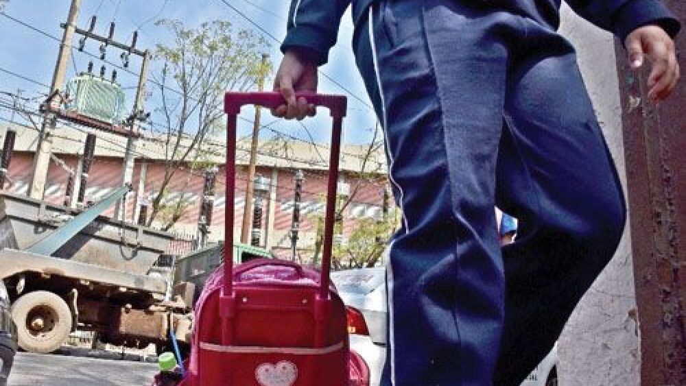 Por normas.  Según la ANDE se cumple ley  de seguridad.