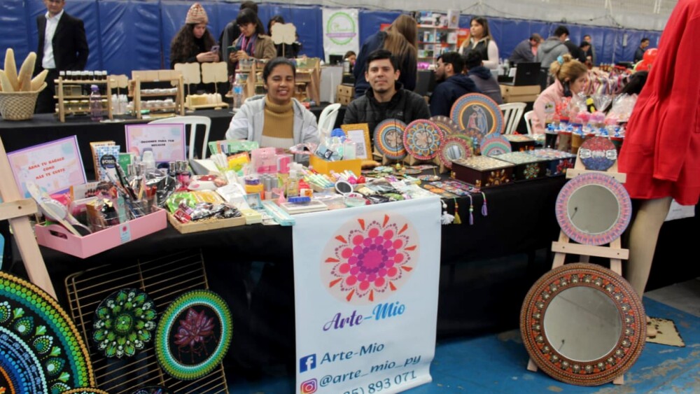 Más de 50 emprendedores participaron de la Expo Mipymes de Ñemby_44329701.jpg