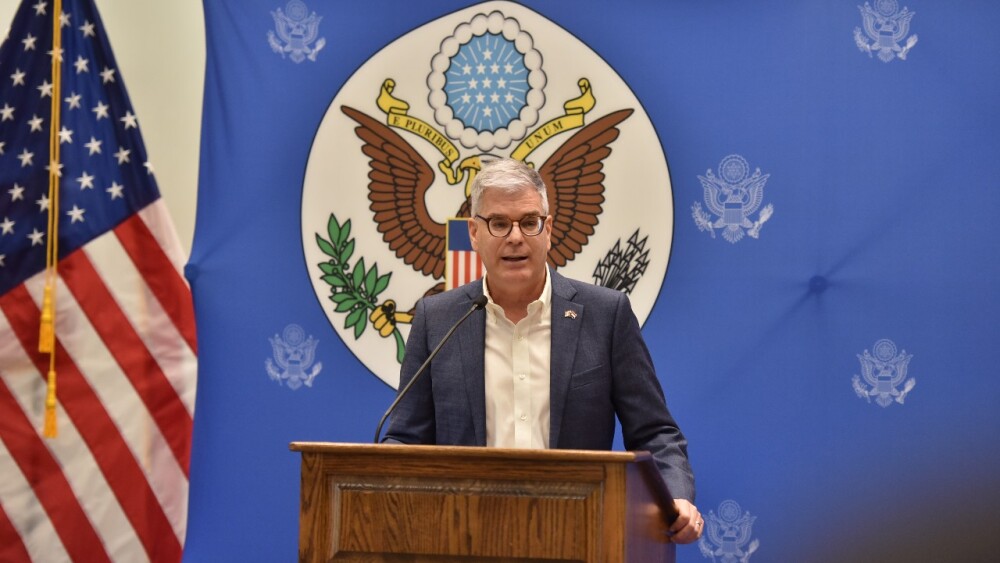 Ex embajador de EEUU Marc Ostfield cuestiona levantamiento de sanciones a Cartes Ex embajador de EEUU Marc Ostfield cuestiona levantamiento de sanciones a Cartes