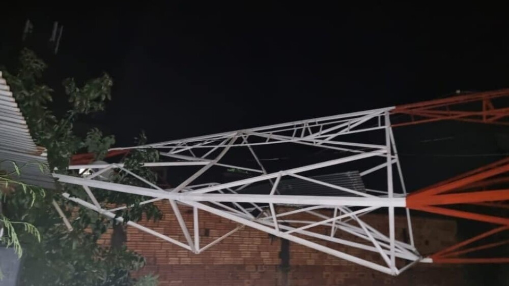 Antena de una radio emisora en Guairá.jpeg