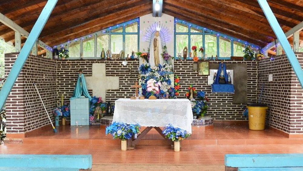 iglesia San Pedro Apóstol.jpg