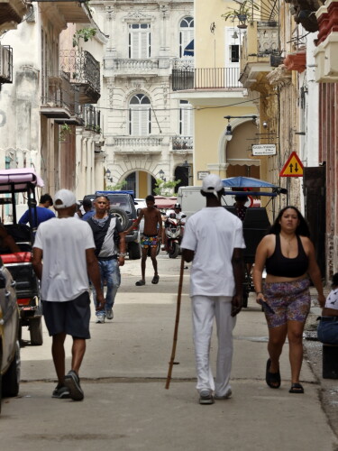 El asedio petrolero de EEUU a Cuba lastra al sector privado al que Washington busca ayudar