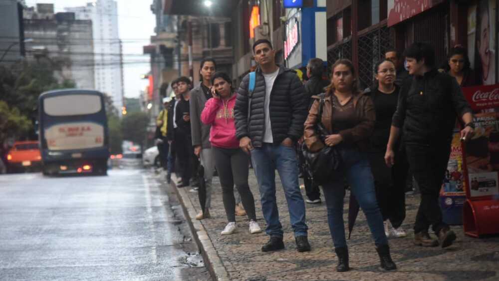 amenazan con reguladas