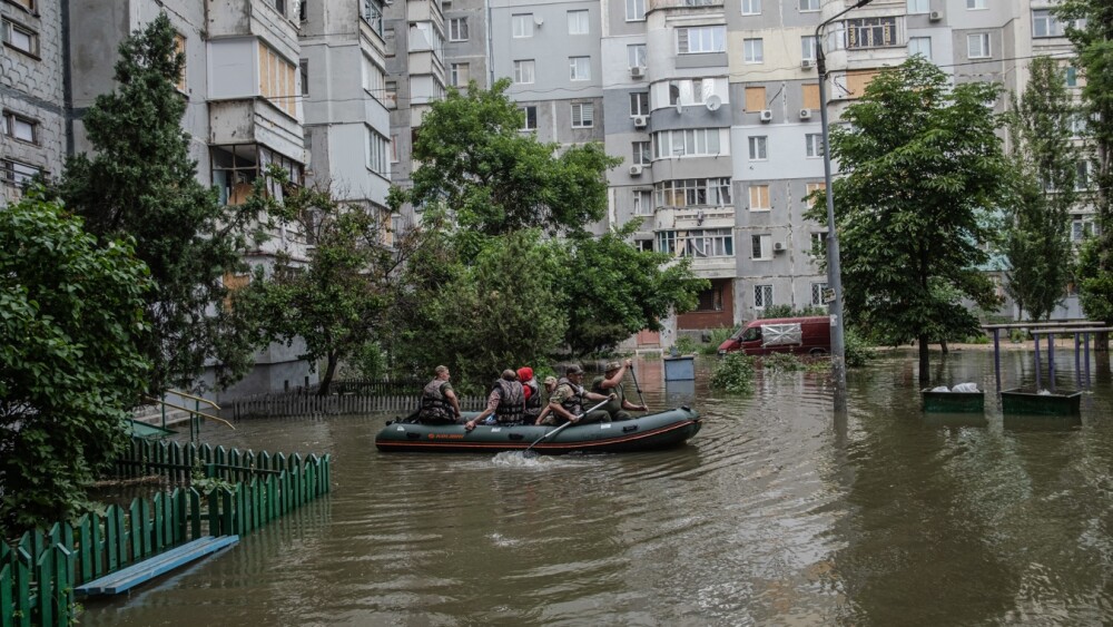 Collapse of critical Ukrainian dam on the Dnipro River sparks evacuations