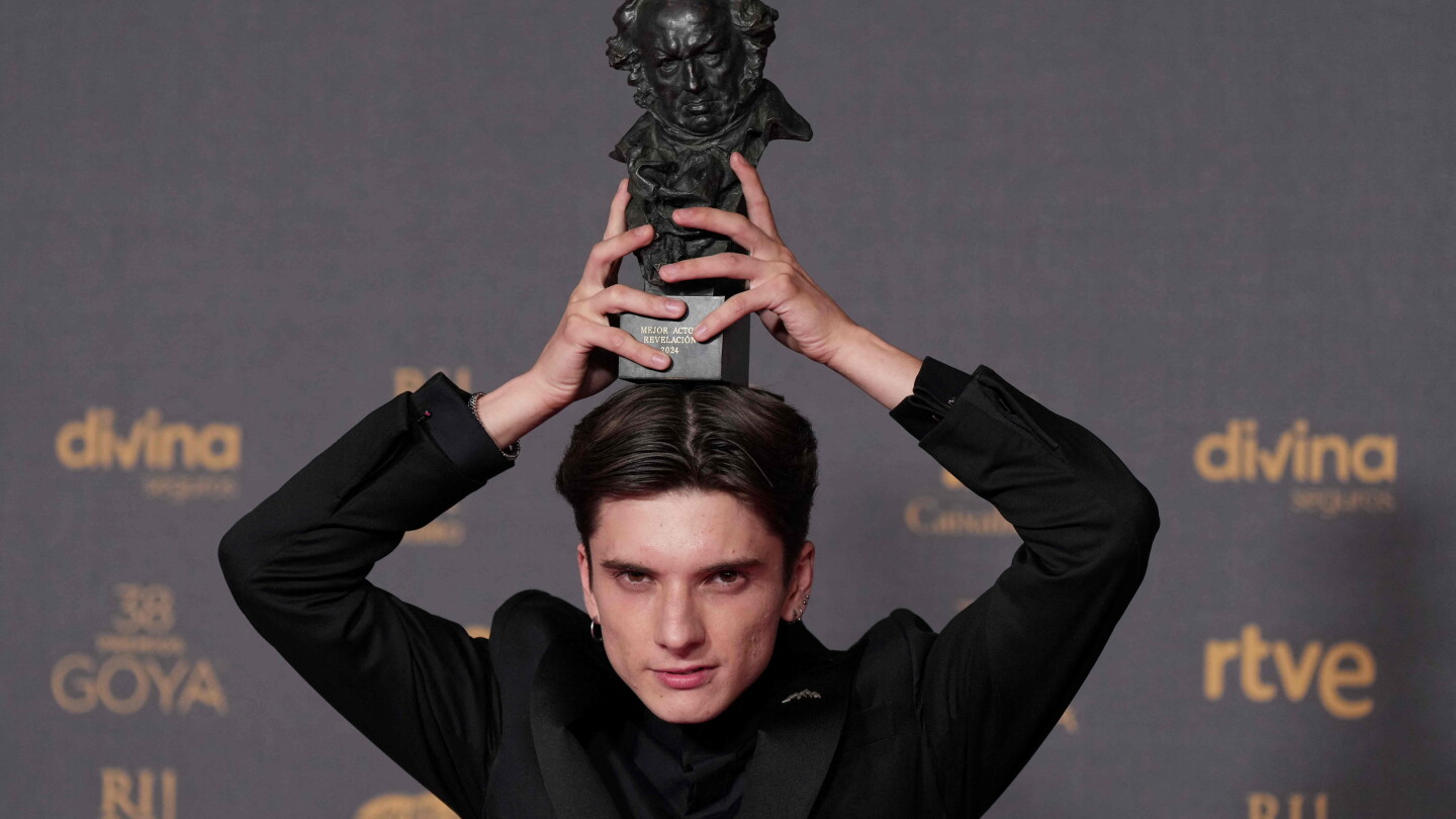Matías Recalt, Goya al mejor actor revelación por La sociedad de la ...