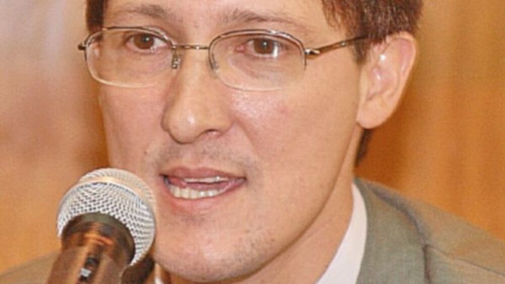 Carlino Velázquez, MOPC.