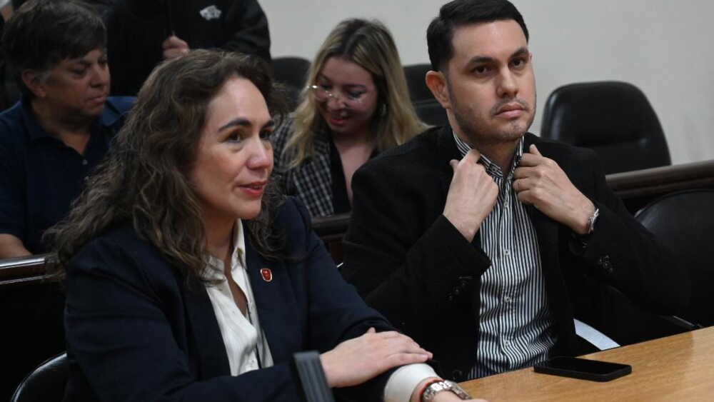 Hernán Rivas, condenado por título falso (4).jpeg