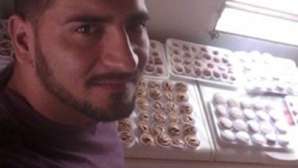 También prepara alfajores.