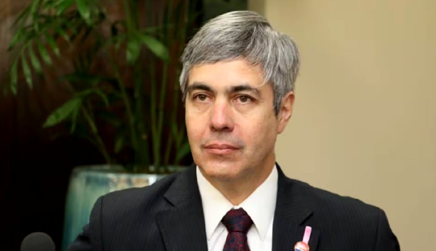 pedro ferreira_48477728.png
