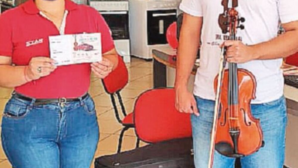 Voluntarios de la rifa.