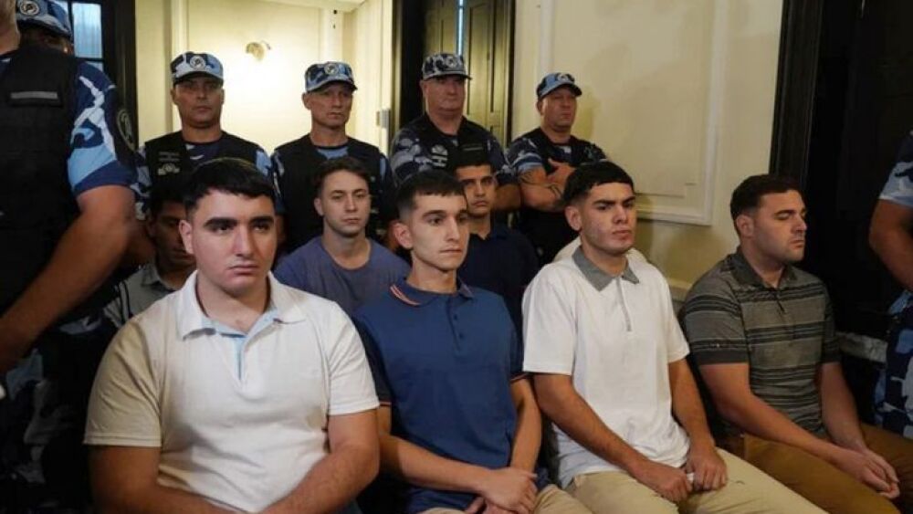 Señalados. Los ocho acusados por la muerte de Fernando Báez ante la Justicia.